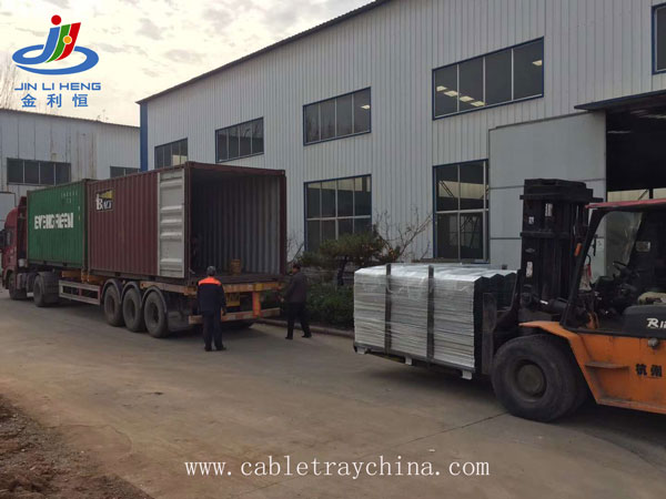 Hot dipped galvanized tray cover for cable laying in Australian solar power stations Hot-dip galvanized tray cover for cable laying in Australian solar power stations